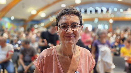 Illustration Nathalie Arthaud annonce sa quatrième candidature à la Présidentielle à la fête lyonnaise de Lutte ouvrière