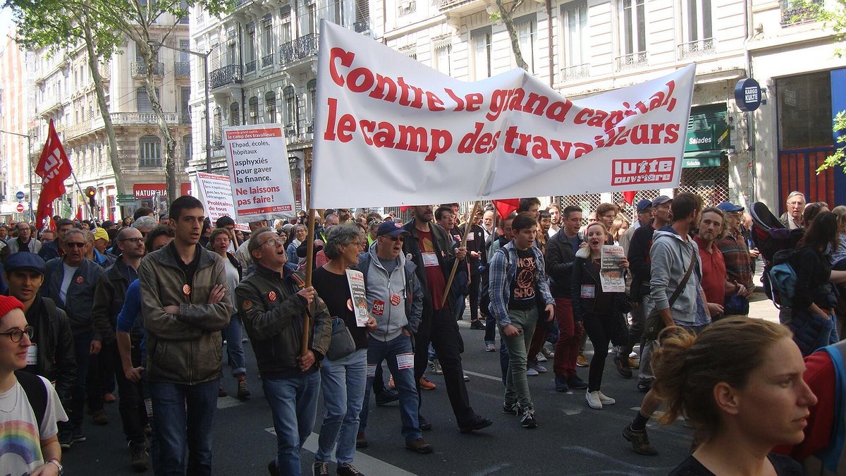 Manifestons nombreux le 1er mai, journée internationale de lutte des travailleurs !