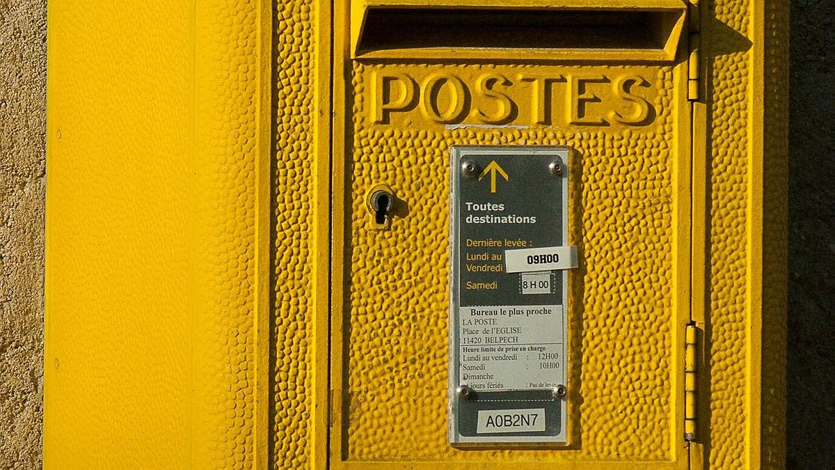 La Poste remplace les boîtes aux lettres par des épingles à linge