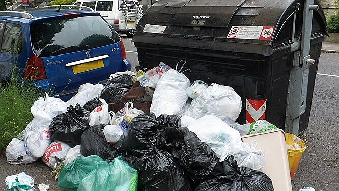 Illustration - Angleterre : vive la grève des éboueurs de Birmingham !