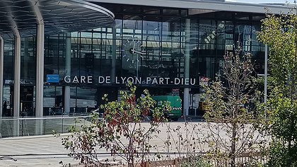 Illustration En grève pour la dignité et les conditions de travail !