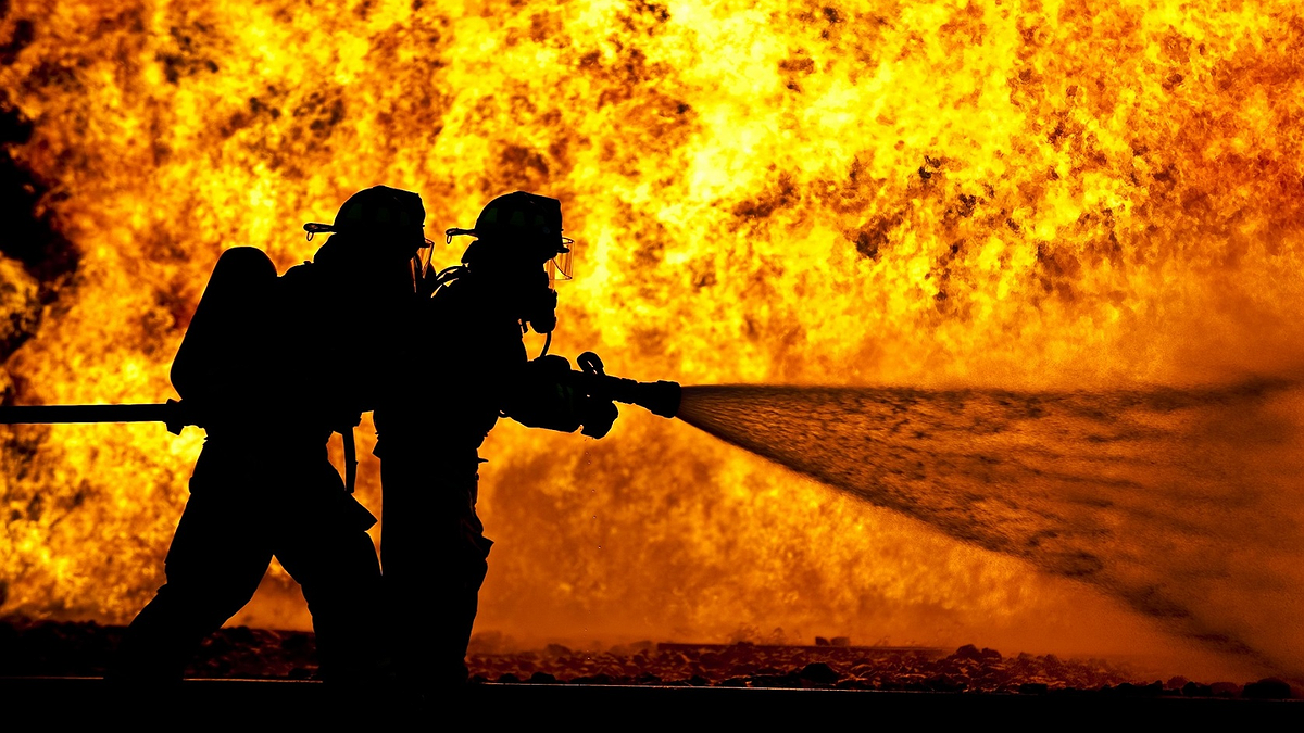 Illustration Les pompiers n’ont pas que le feu comme ennemi