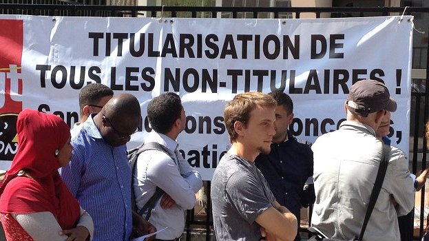 Illustration trop d’enseignants pour le gouvernement