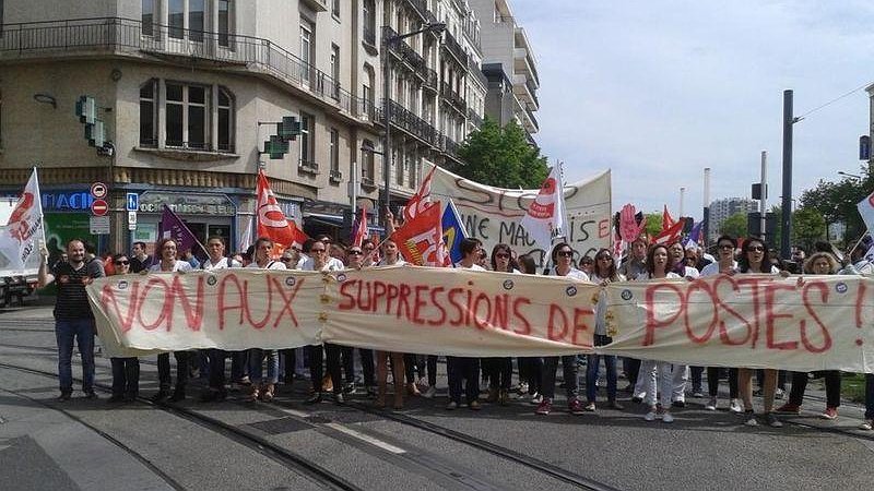 Illustration - touche pas à mon poste !