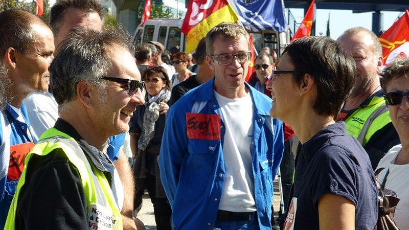 Illustration - la chemise des DRH ou la peau  des travailleurs