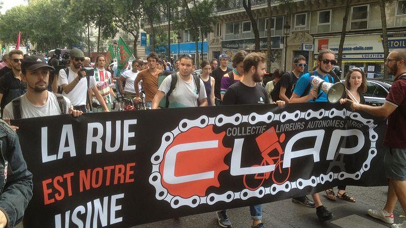 Illustration - les livreurs en colère contre " Delivoyou "