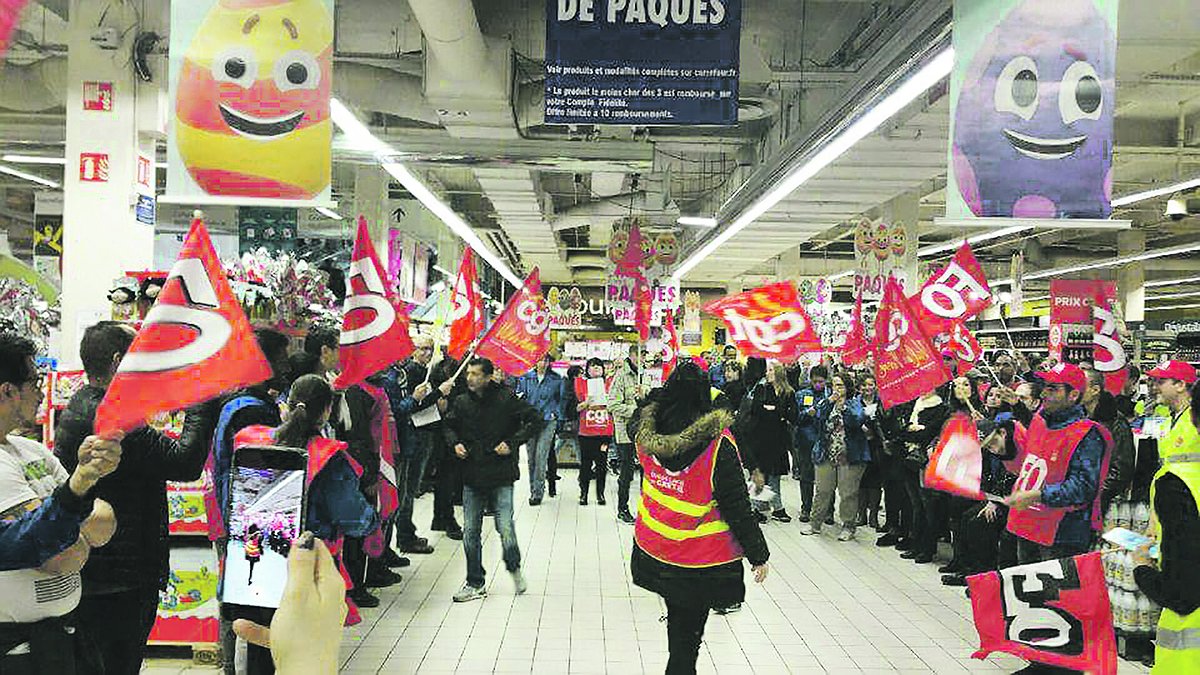 Illustration - 227 magasins fermés, des milliers d’emplois menacés