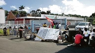 Illustration - grève  chez Carrefour et Promocash