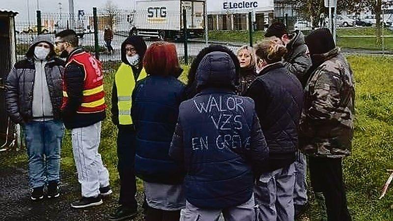 Illustration - bras de fer remporté par les travailleurs