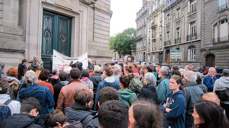 Illustration - « Ils vivent ici, ils travaillent ici, ils restent ici ! »