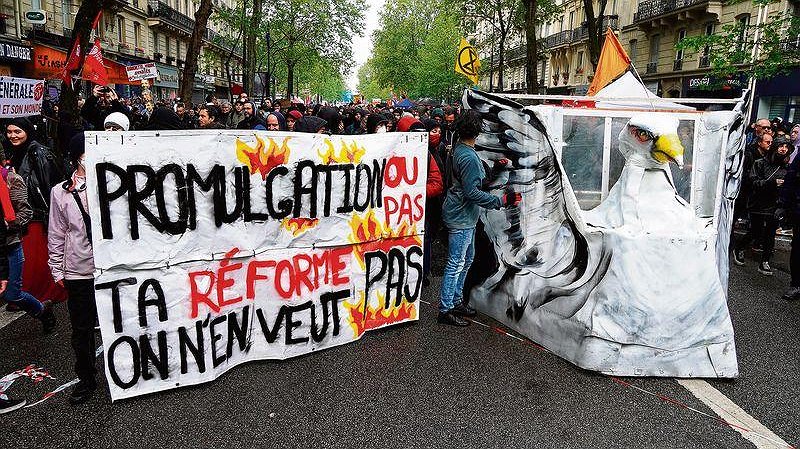 Illustration - les travailleurs ne tournent pas la page !