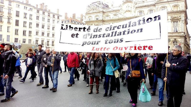 Illustration - À bas les frontières !