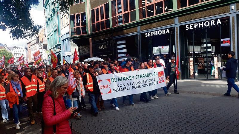 Illustration - non aux licenciements !