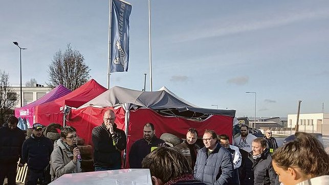 Illustration - Nathalie Arthaud : « Votre lutte est mille fois légitime »