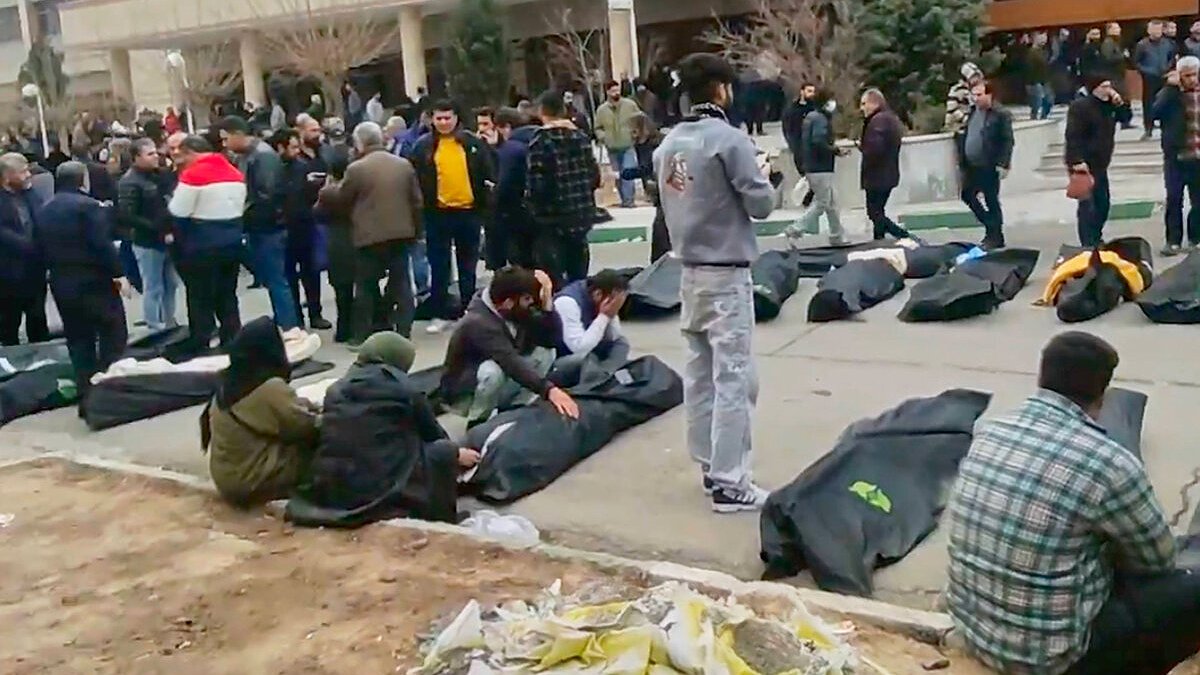 Illustration - Trump et Khamenei, ennemis et complices